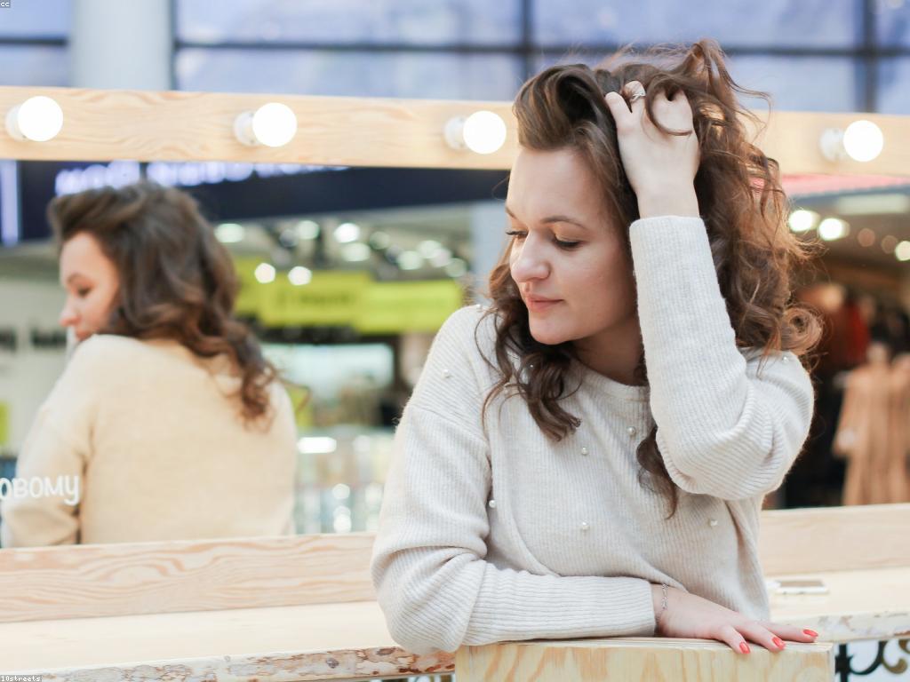 គំរូអាជីវកម្មស្លត: ការបង្កើត និងអភិវឌ្ឍន៍