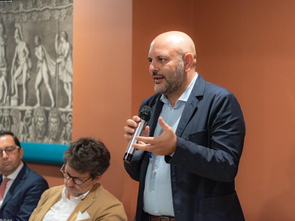 គន្លឹះសម្រាប់ការផ្លាស់ប្ដូរអាជីវកម្មស្លត